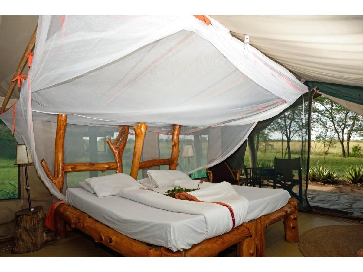 Ikoma Bush Camp Robanda Buitenkant foto